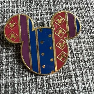 ❣️3 for $18❣️ Mickey Head Pin